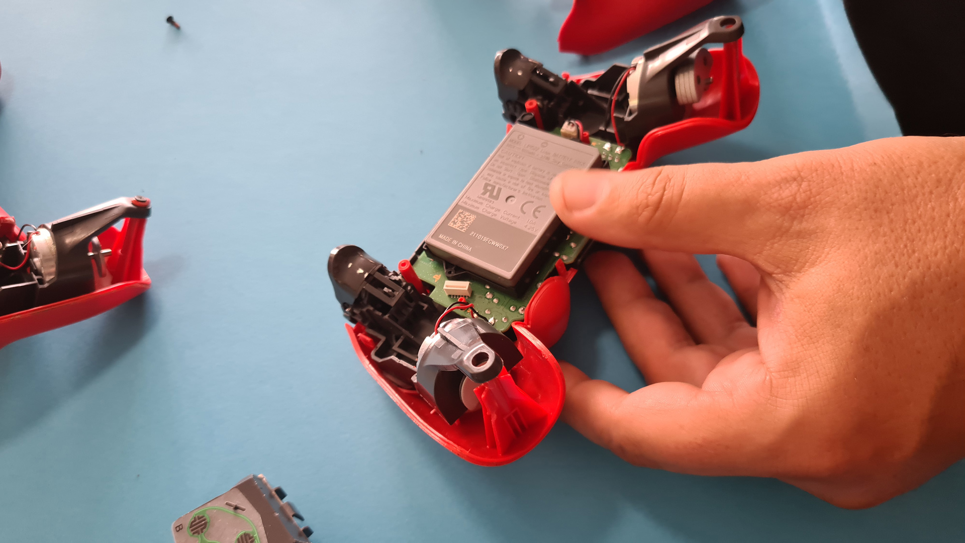 smontaggio dualshock controller